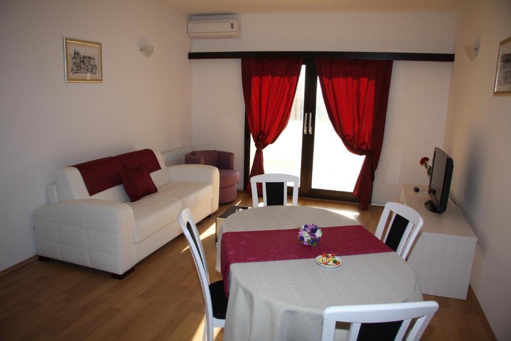 Apartments Zuvela Split Room photo